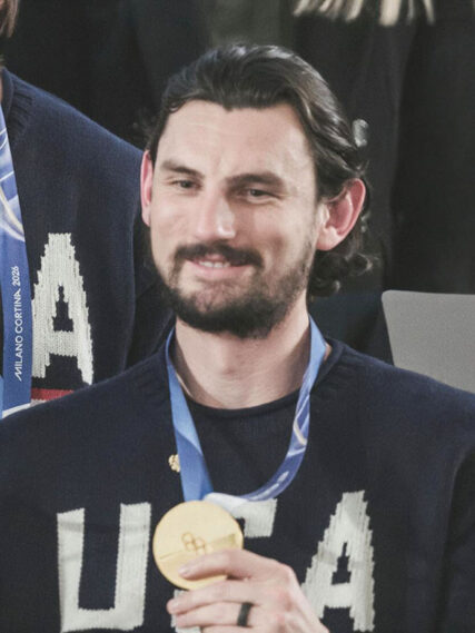 Connor Hellebuyck